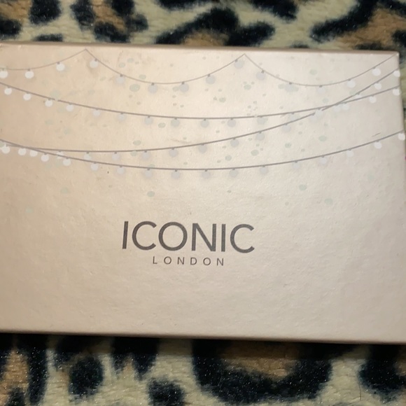 Bronzers - Picture 2 of 2